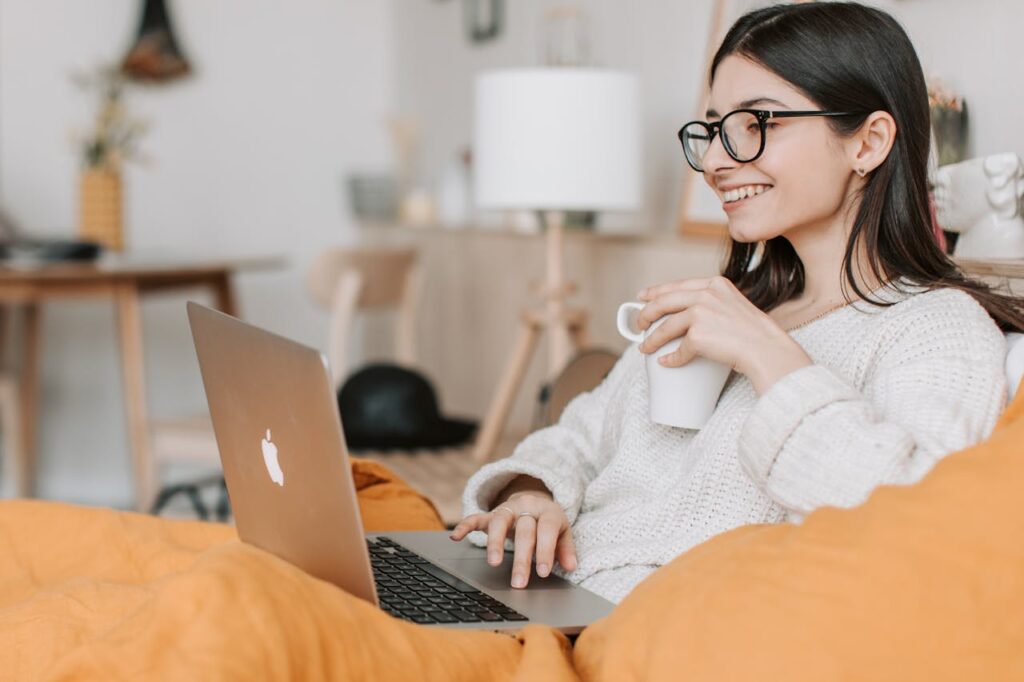 woman working as a travel agent without experience